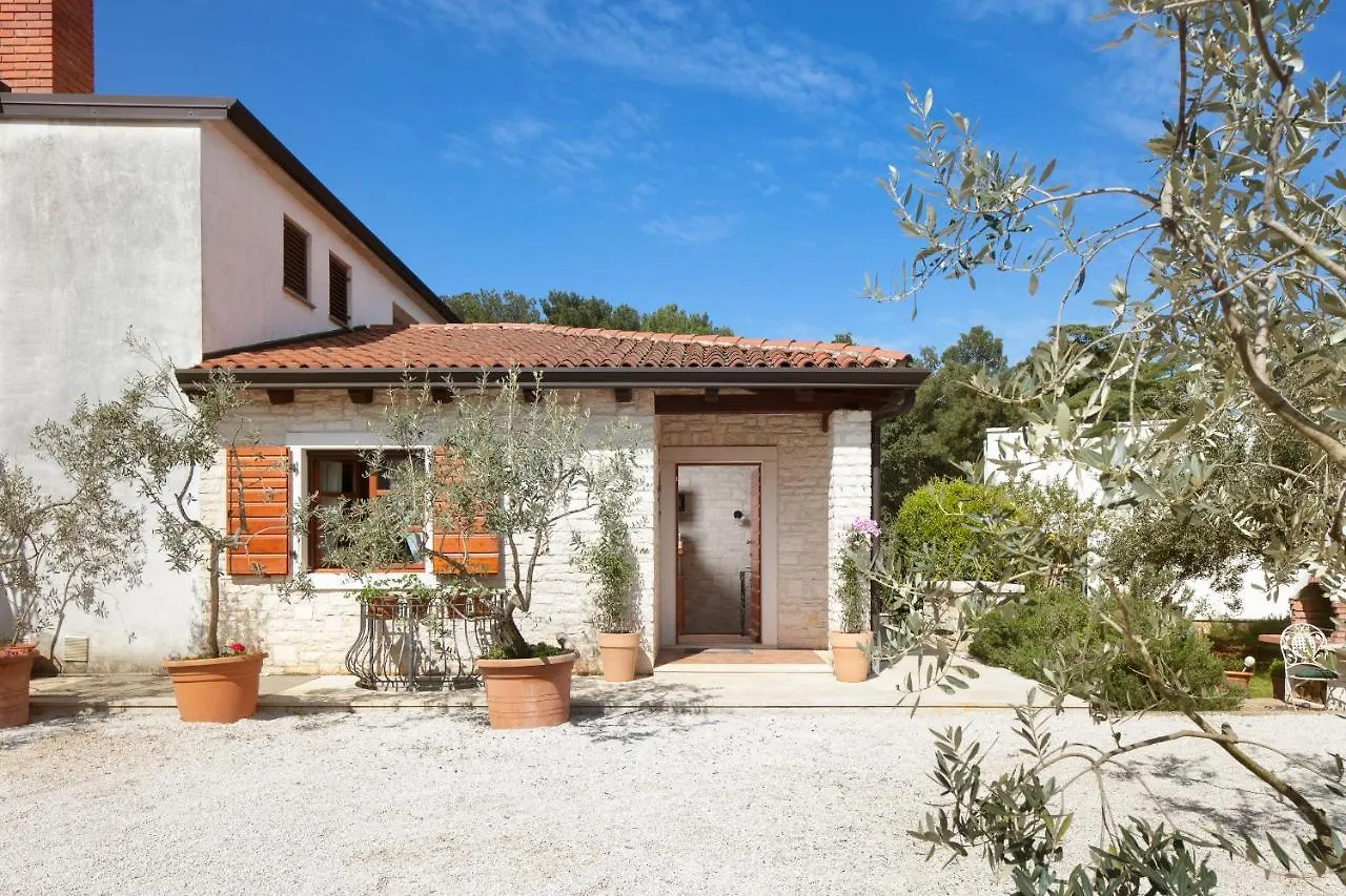 Apartments With Wifi Novigrad - 7053 Croacia